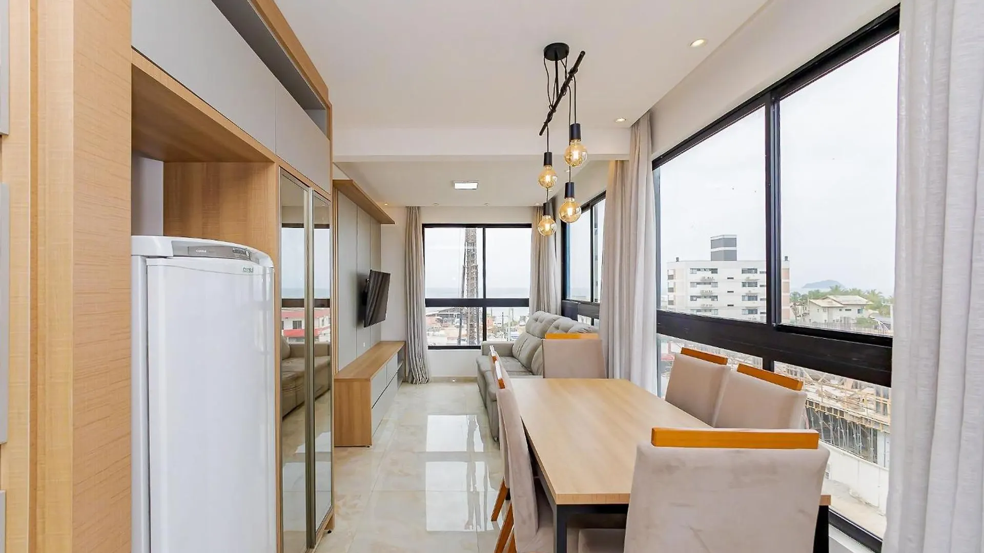 150M Da Praia Em Um Fantastico Edificio Em Balneario Picarras