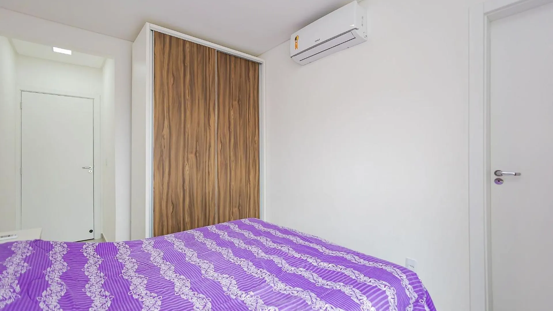 Apartment 150M Da Praia Em Um Fantastico Edificio Em Balneario Picarras Brazil