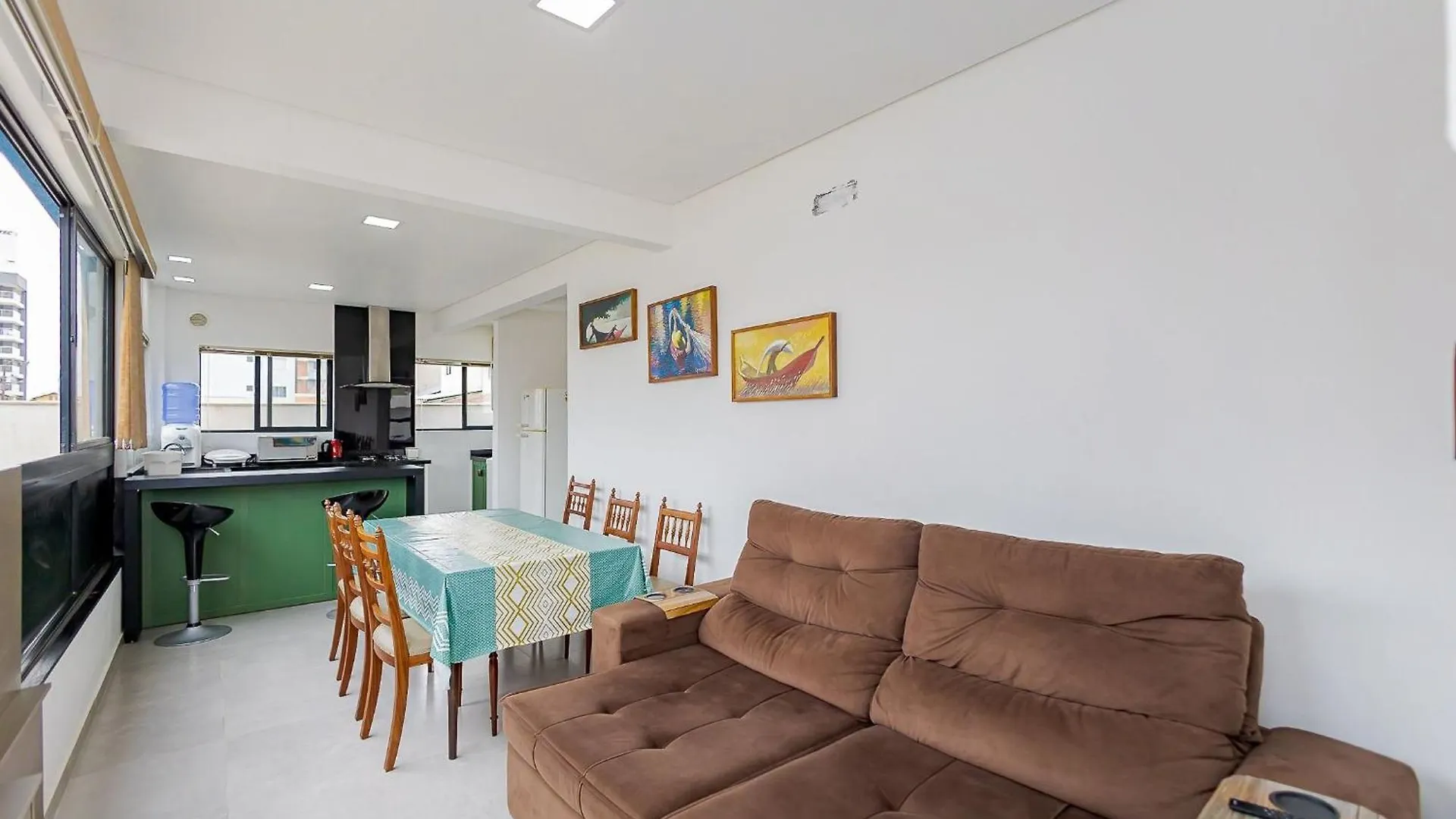 Apartment 150M Da Praia Em Um Fantastico Edificio Em Balneario Picarras Brazil